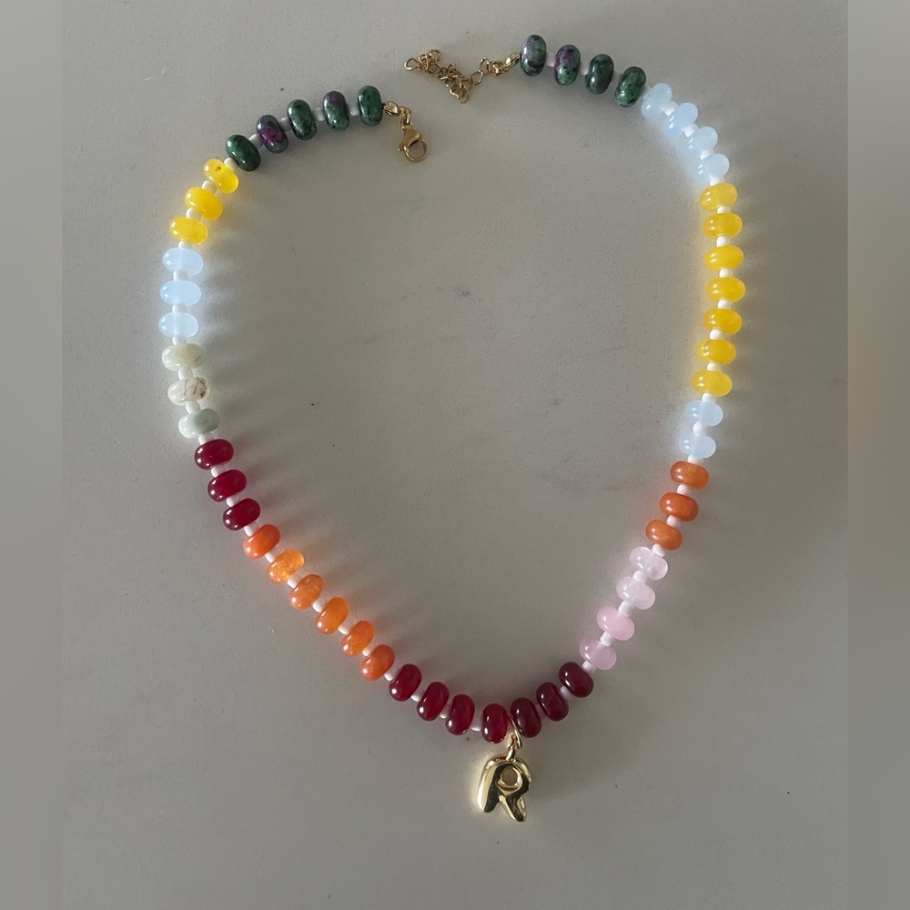 Beaded R necklace - Picture 3 of 4
